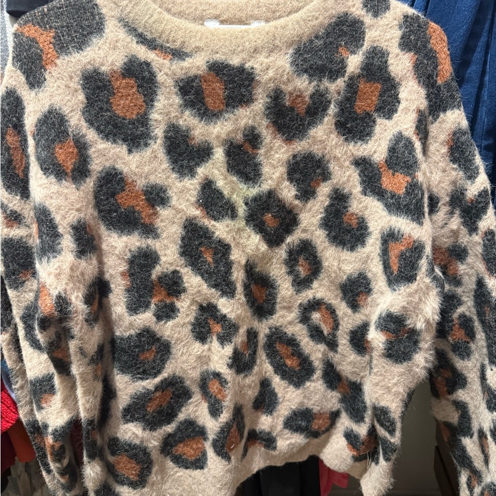 Time and Tru Leopard Print Crew Neck Sweater - Tan and Black